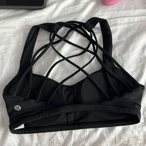 LULULEMON black sports bra